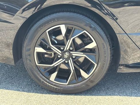 Used 2025 Hyundai Sonata SEL FWD image 17