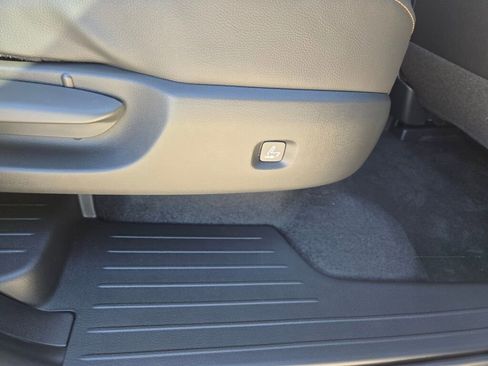 New 2026 MAZDA CX-90 Plug-In Hybrid w/ Preferred AWD/4WD image 9