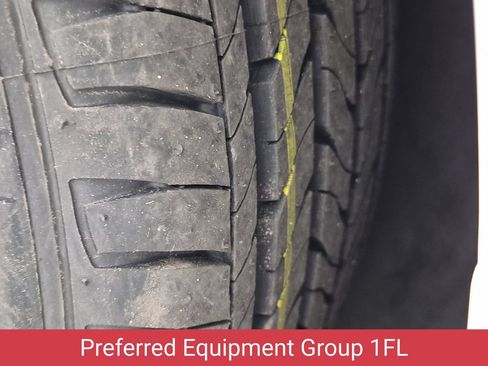 Certified 2025 Chevrolet Malibu LS FWD image 12