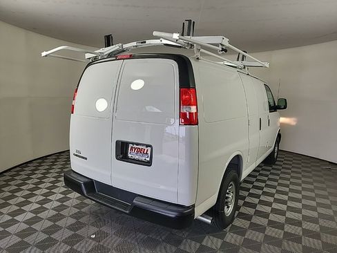 New 2025 Chevrolet Express 3500 w/ Driver Convenience Package image 10