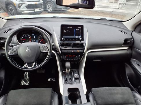 Used 2024 Mitsubishi Eclipse Cross SE AWD/4WD image 3