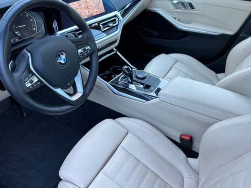 Used 2021 BMW 330i xDrive Sedan w/ Convenience Package image 9