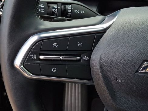 Used 2025 Chevrolet Equinox LT FWD image 15