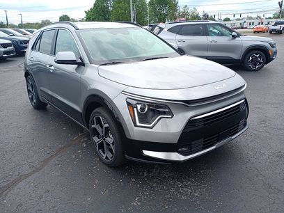 New 2025 Kia Niro EX Touring