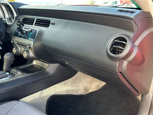 Used 2010 Chevrolet Camaro LT image 9