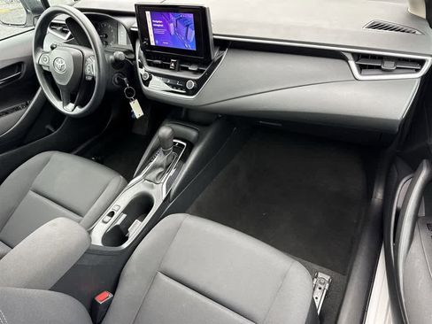 Used 2023 Toyota Corolla LE FWD image 13