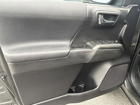 Used 2020 Toyota Tacoma SR5 image 23
