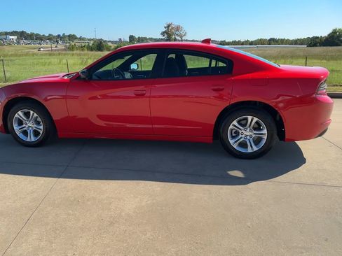 Used 2023 Dodge Charger SXT image 6