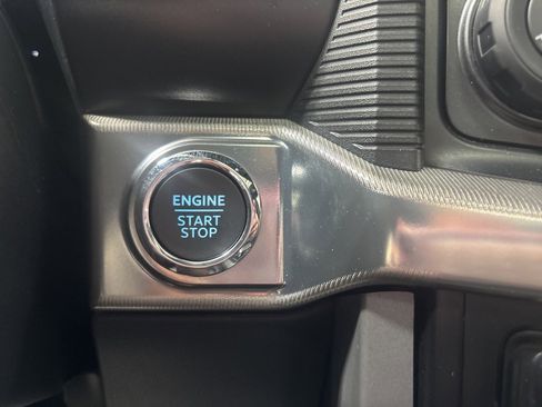 Used 2024 Ford F150 Lariat w/ Equipment Group 502A High image 40