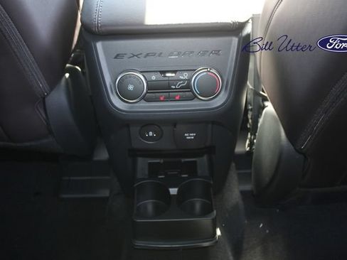 New 2026 Ford Explorer Platinum RWD image 11