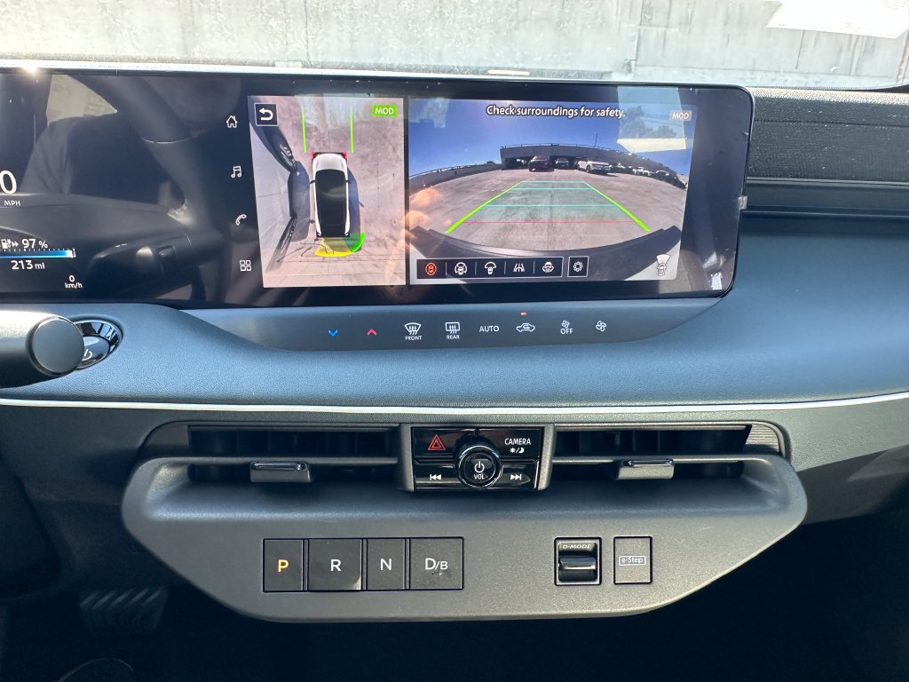 New 2026 Nissan Leaf FWD image 24
