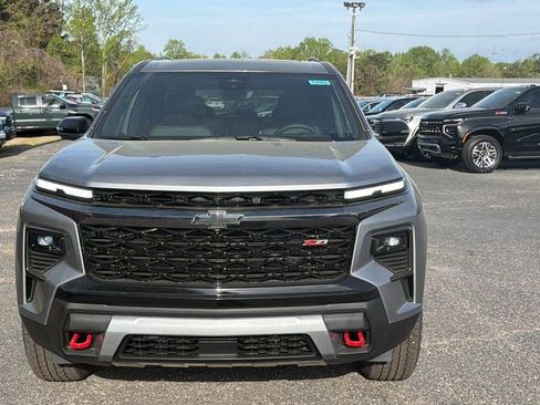 New 2026 Chevrolet Traverse Z71 image 2