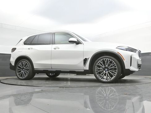 New 2026 BMW X5 sDrive40i RWD image 52