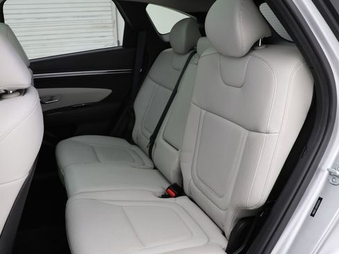 Used 2023 Hyundai Tucson Limited image 12