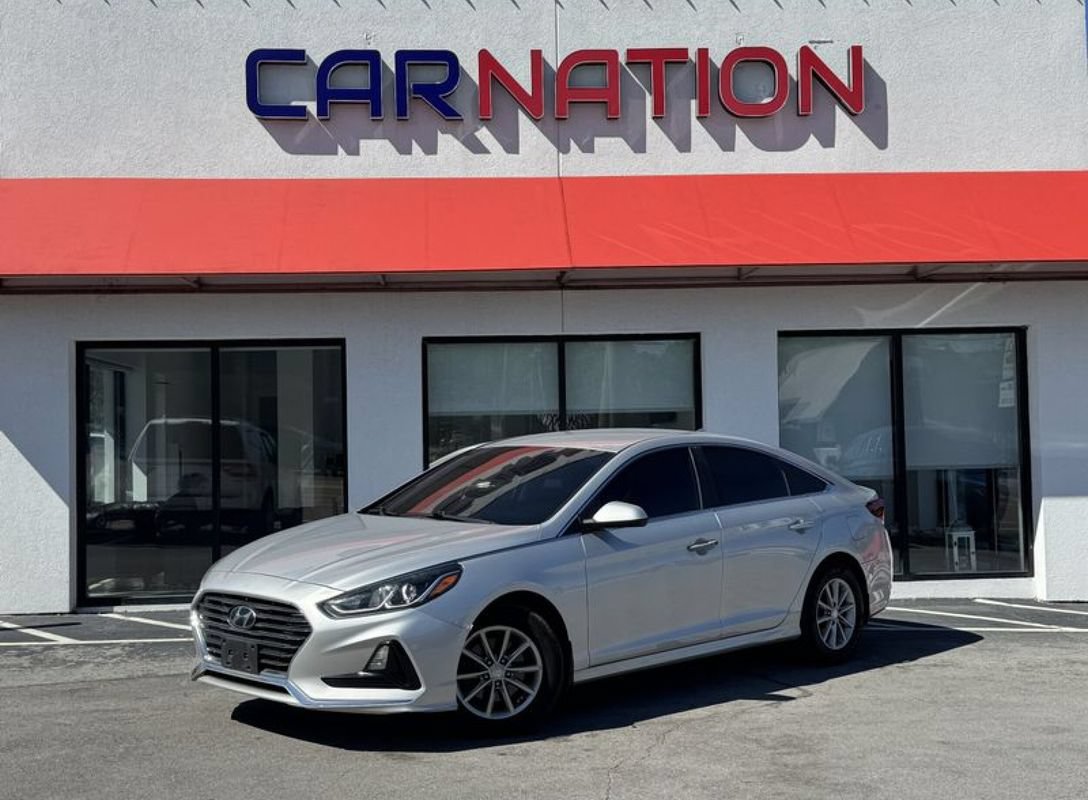 Used 2019 Hyundai Sonata SE FWD image 2