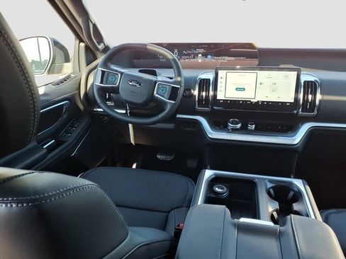 New 2026 Ford Expedition Platinum w/ Stealth Appearance Package image 10