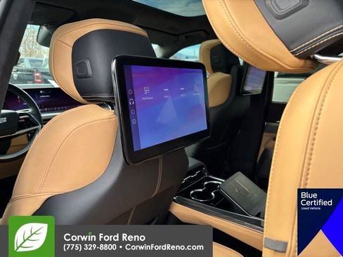 Used 2025 Cadillac Escalade IQ Luxury 2 image 30