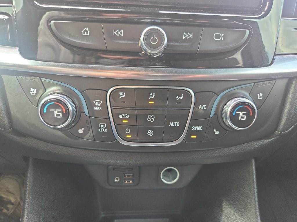 Used 2023 Chevrolet Traverse High Country w/ LPO, Floor Liner Package AWD/4WD image 25