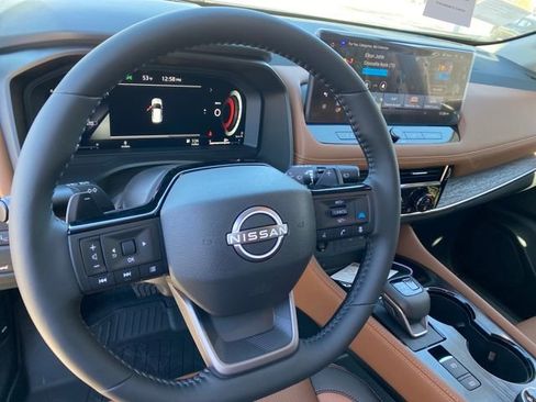 New 2026 Nissan Rogue Platinum w/ Platinum Premium Package image 12