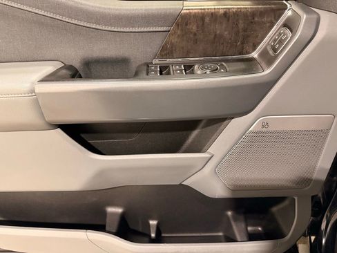 Used 2021 Ford F150 Lariat image 14