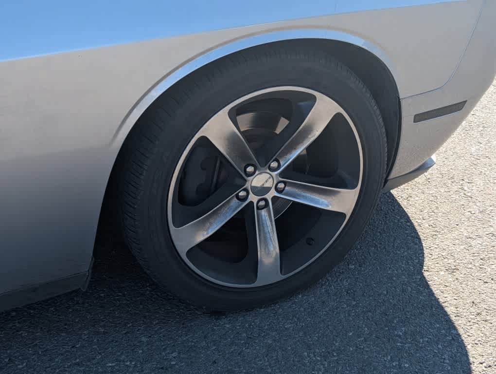 Used 2016 Dodge Challenger R/T Plus RWD image 13