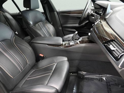 Used 2017 BMW 540i xDrive AWD/4WD image 22