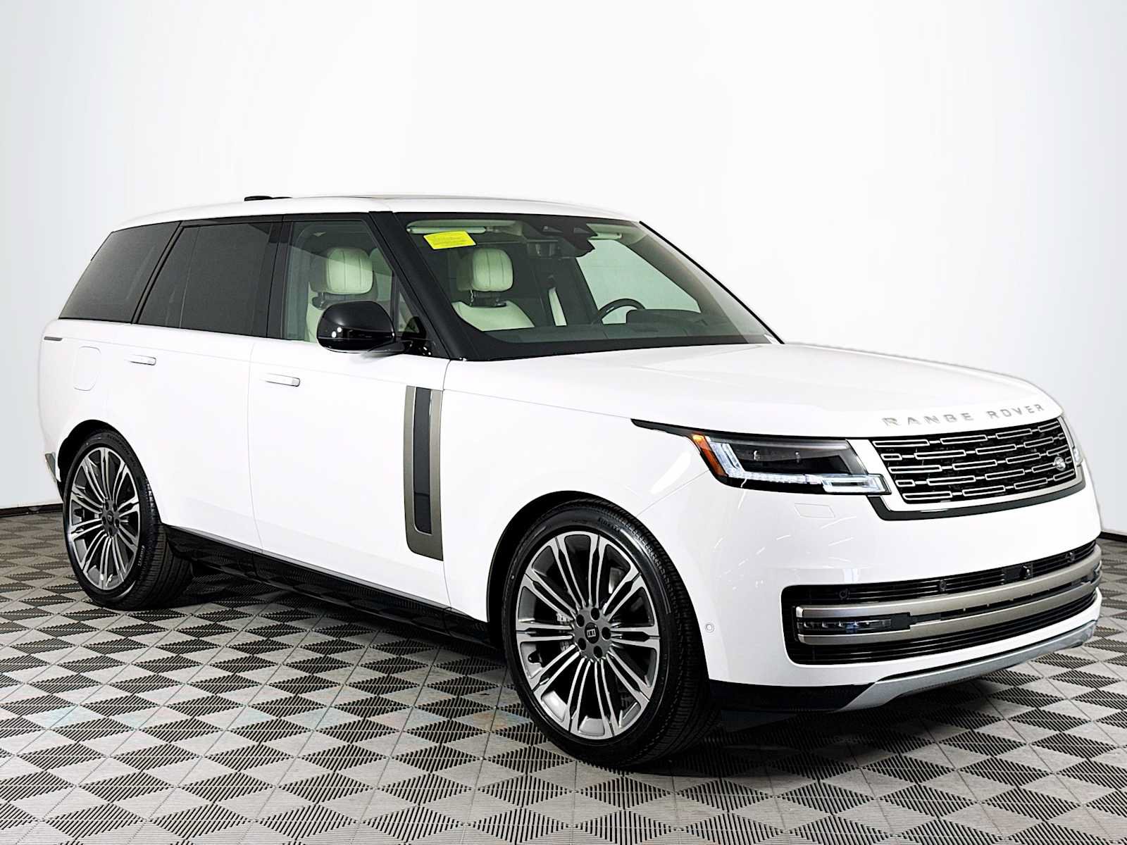 New 2027 Land Rover Range Rover SE AWD/4WD image 3