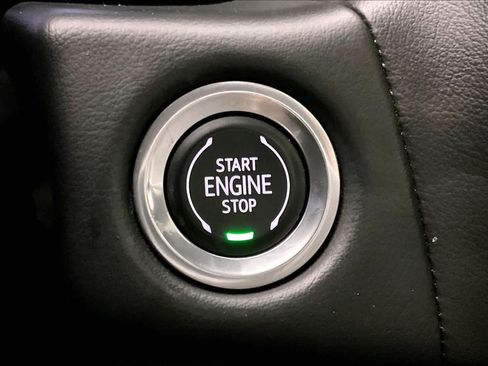 Used 2022 Chevrolet Tahoe High Country AWD/4WD image 32