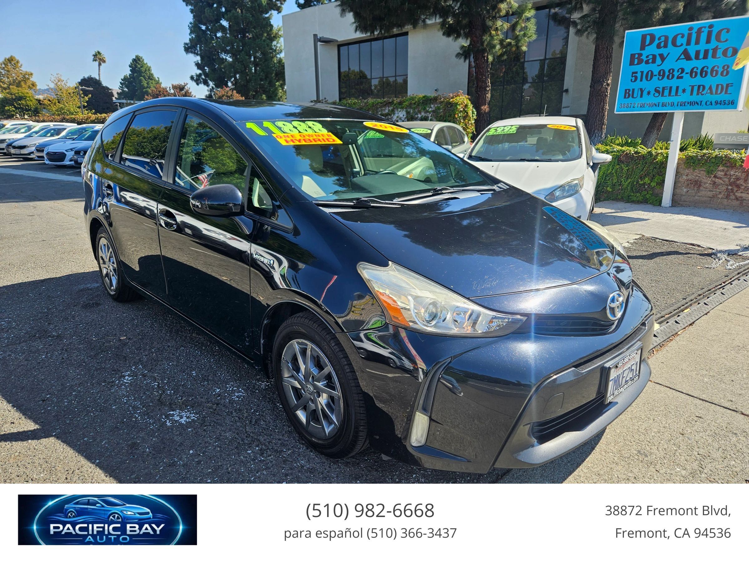 Used 2015 Toyota Prius V Four FWD image 1