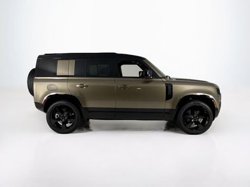 Used 2026 Land Rover Defender 110 X-Dynamic SE AWD/4WD image 6