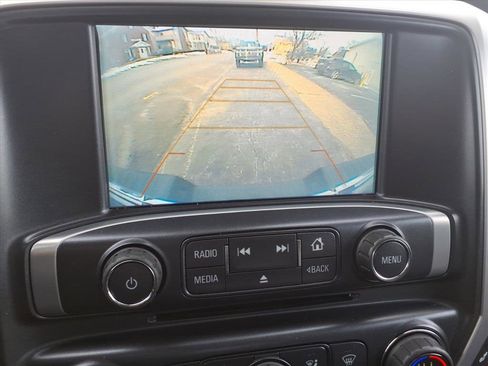 Used 2018 GMC Sierra 1500 SLE image 23