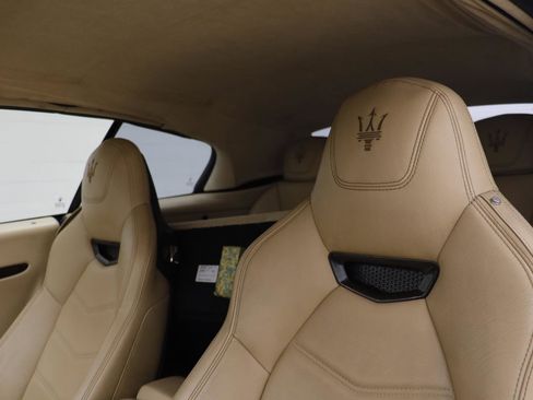 Used 2016 Maserati GranTurismo Sport image 29