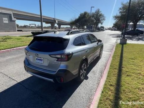 Used 2022 Subaru Outback Limited image 11