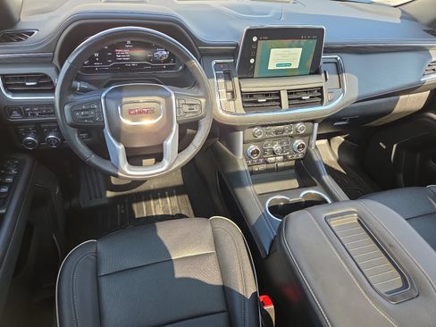Used 2022 GMC Yukon XL SLT w/ SLT Premium Package AWD/4WD image 6