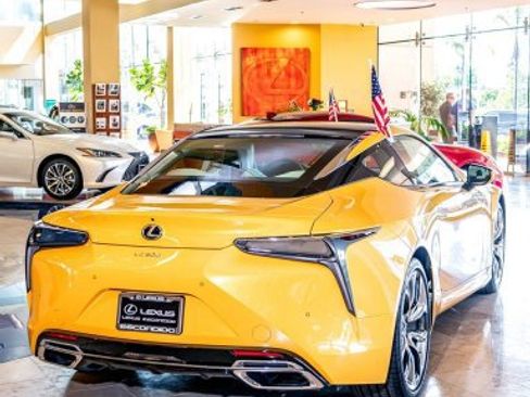 Used 2019 Lexus IS 300 w/ Navigation Package image 35