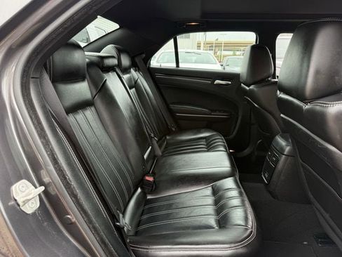 Used 2023 Chrysler 300 S image 31