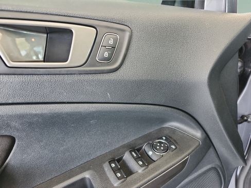 Used 2020 Ford EcoSport SE FWD image 17