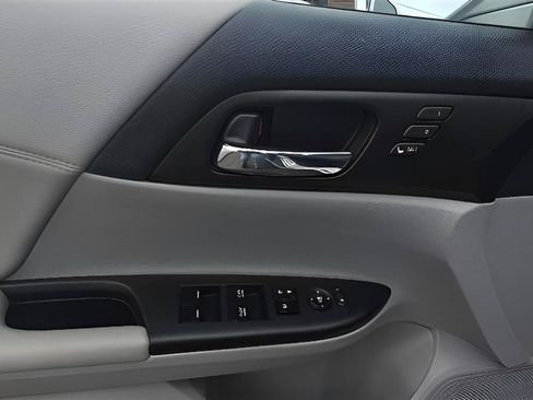 Used 2015 Honda Accord EX-L image 10