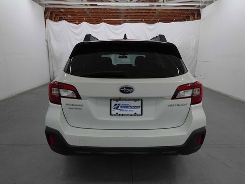Used 2018 Subaru Outback 2.5i Premium w/ Protection Package #1 AWD/4WD image 6