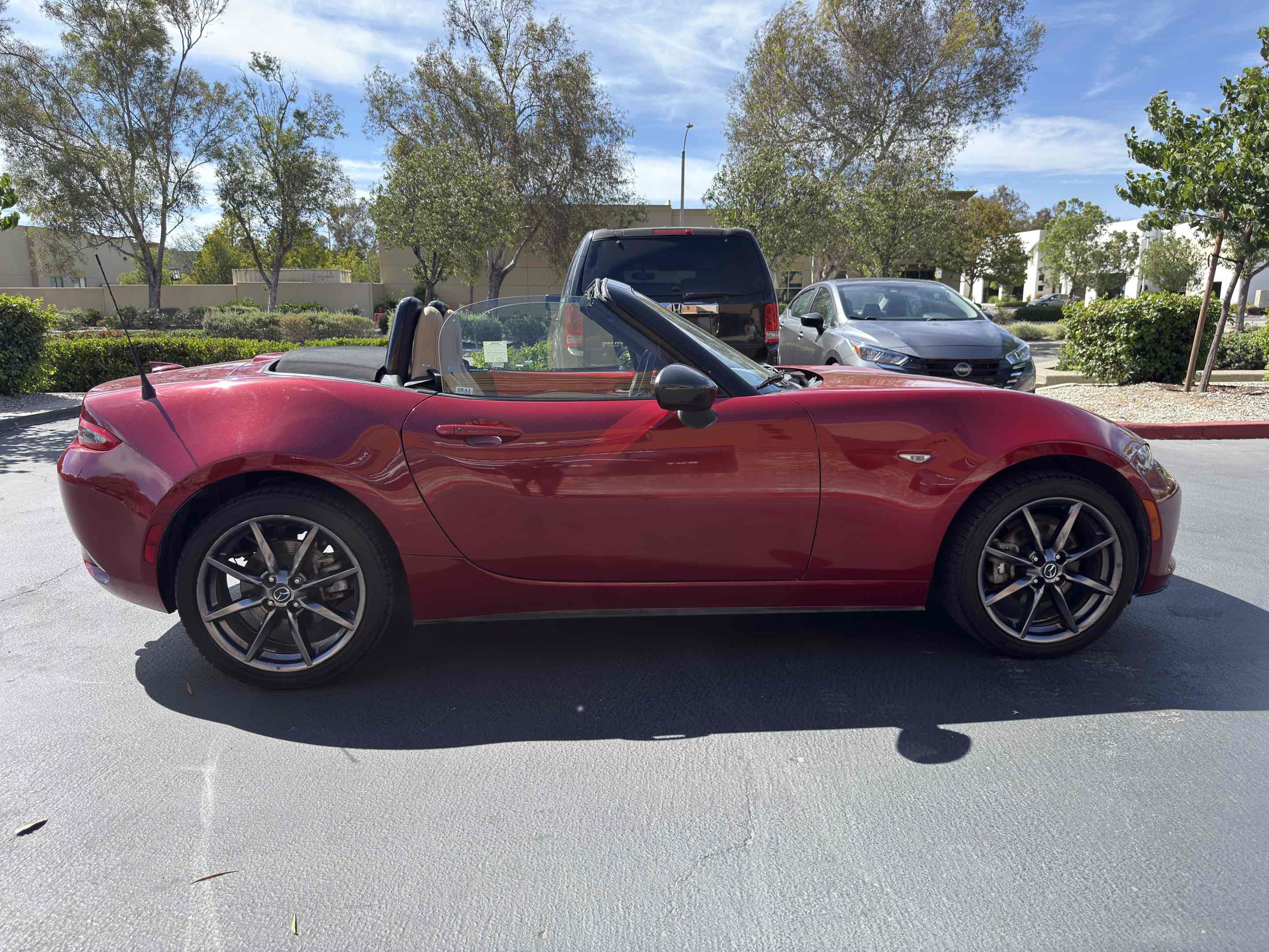 Used 2016 MAZDA MX-5 Miata Grand Touring RWD image 11