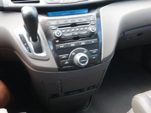 Used 2013 Honda Odyssey Touring image 22