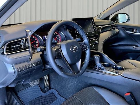 Used 2024 Toyota Camry XSE w/ Navigation Package FWD image 4