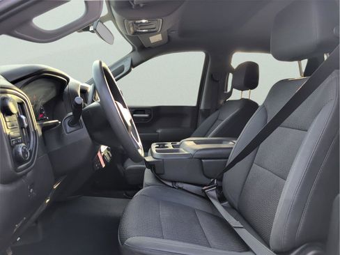 Used 2019 Chevrolet Silverado 1500 Custom w/ Custom Convenience Package image 10