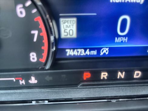 Used 2020 Ford Explorer XLT w/ Equipment Group 202A RWD image 12