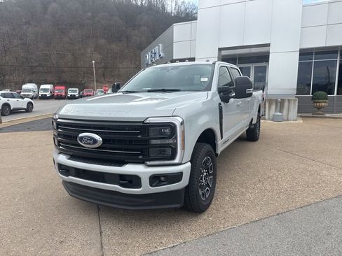 New 2026 Ford F250 Platinum AWD/4WD image 3