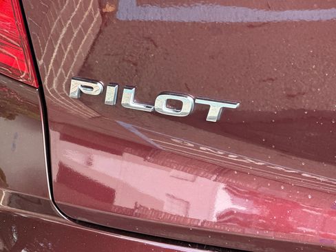 Used 2017 Honda Pilot Elite image 21