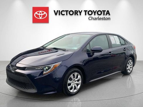 Used 2021 Toyota Corolla LE FWD image 1