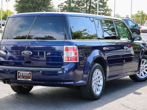 Used 2011 Ford Flex SEL w/ Rapid Spec Order Code FWD image 14