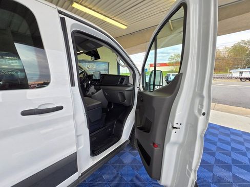 Used 2023 Ford Transit 350 XLT image 25
