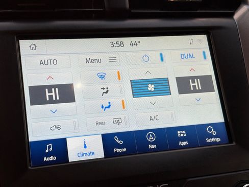 Used 2020 Ford Fusion SE image 34